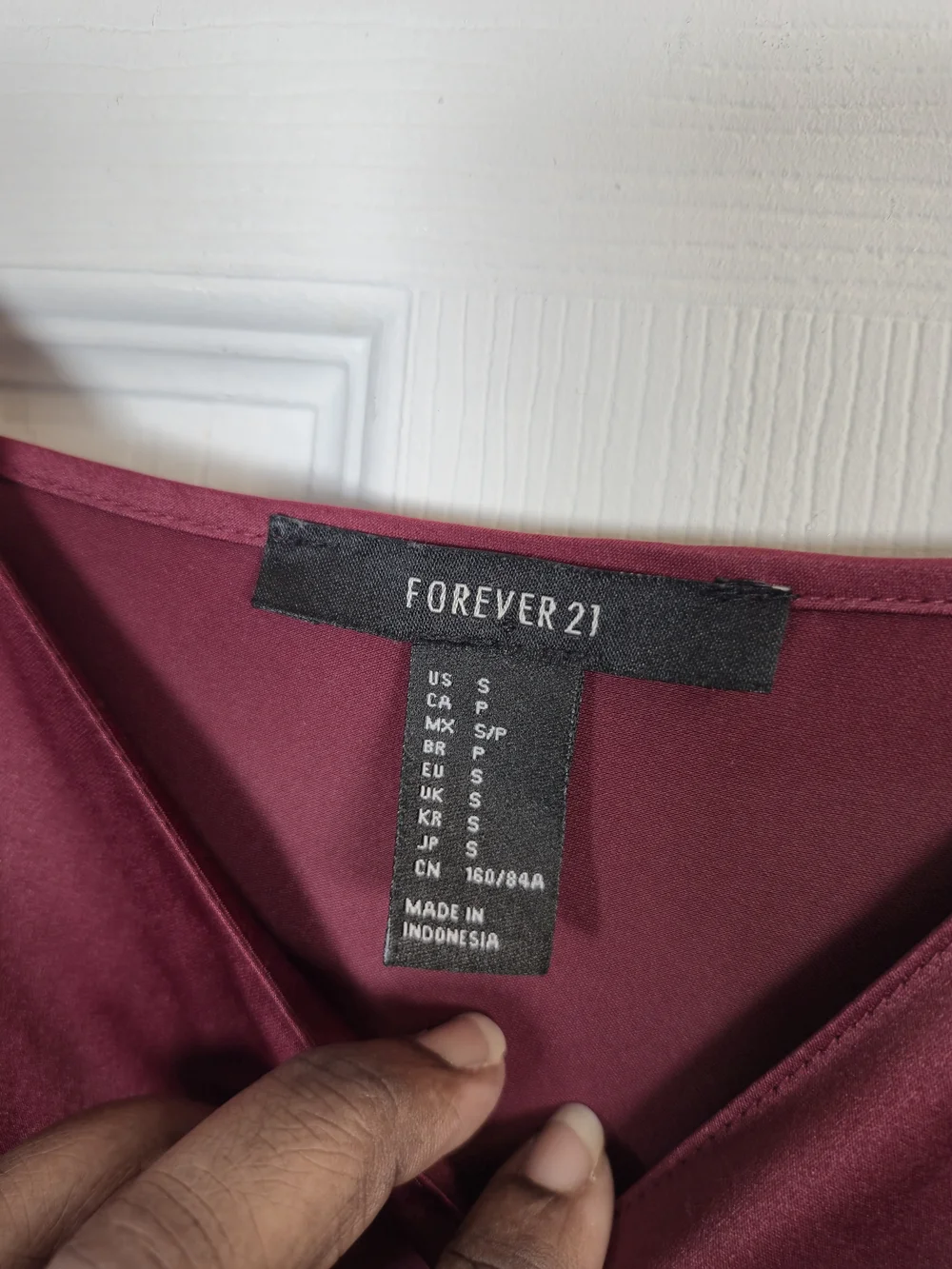Forever 21 Burgundy Satin V-Neck Midi Slip Cocktail Date Night Dress Y2K - Picture 5 of 5